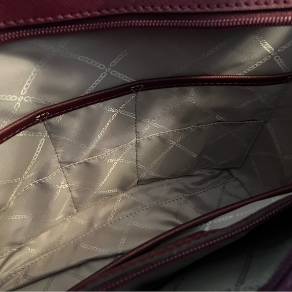 Michael Kors Eva Lightweight Nylon and Leather Small Tote Bag in Dark Berry NWT - Picture 10 of 10